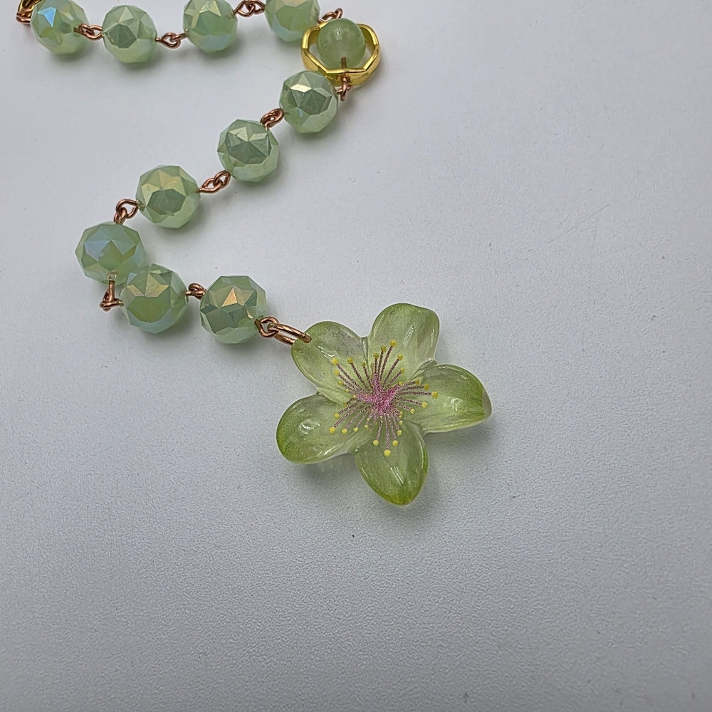 Green Flower Car Charm with Faceted Glass Beads - Handmade - Picture 4 of 5